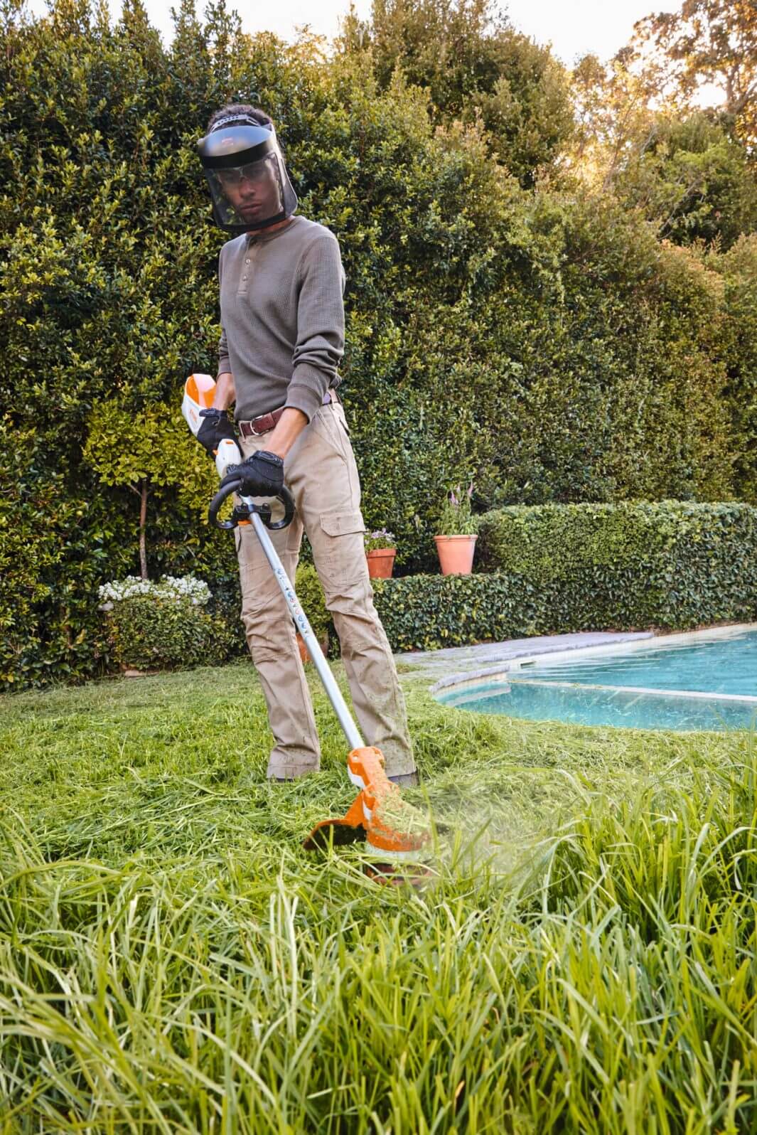 FSA 110 R Cordless Strimmer